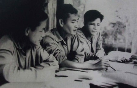 Vị Đại tướng khai mở “hai mặt trận”, “ba ngọn cờ”