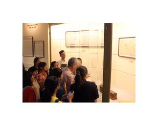 Tọa đàm “Các loại tài liệu Hán Nôm trong di tích” trưng bày  tại BTLSQG